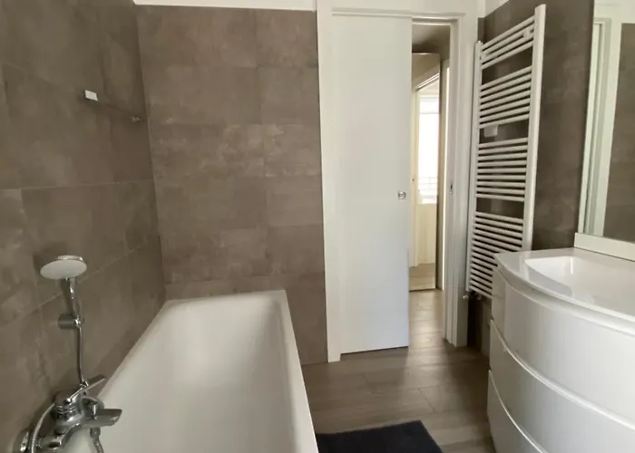 Apartment Heart Como